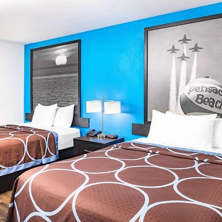 Super 8 By Wyndham Pensacola Ξενοδοχείο Ferry Pass Εξωτερικό φωτογραφία
