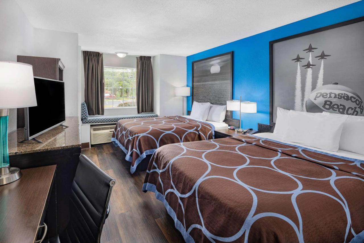 Super 8 By Wyndham Pensacola Ξενοδοχείο Ferry Pass Εξωτερικό φωτογραφία